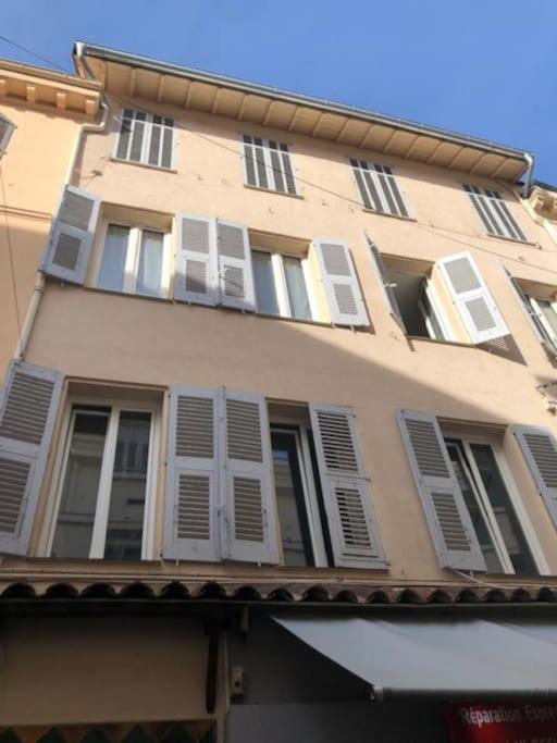 Croisette 8/10 Pers Lägenhet Cannes Exteriör bild